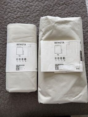 IKEA BENGTA Curtains Drapes in Off-White/Cream